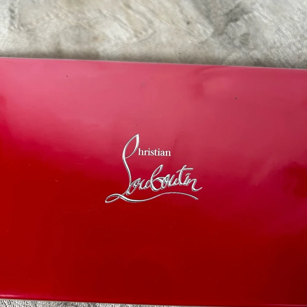 Christian Louboutin Loubiworld Miniature Miniature Travel set 11pcs 2ml - Picture 2 of 10